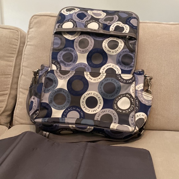 Never Used Coach Messenger Diaper Bag with changing mat - Picture 6 of 7